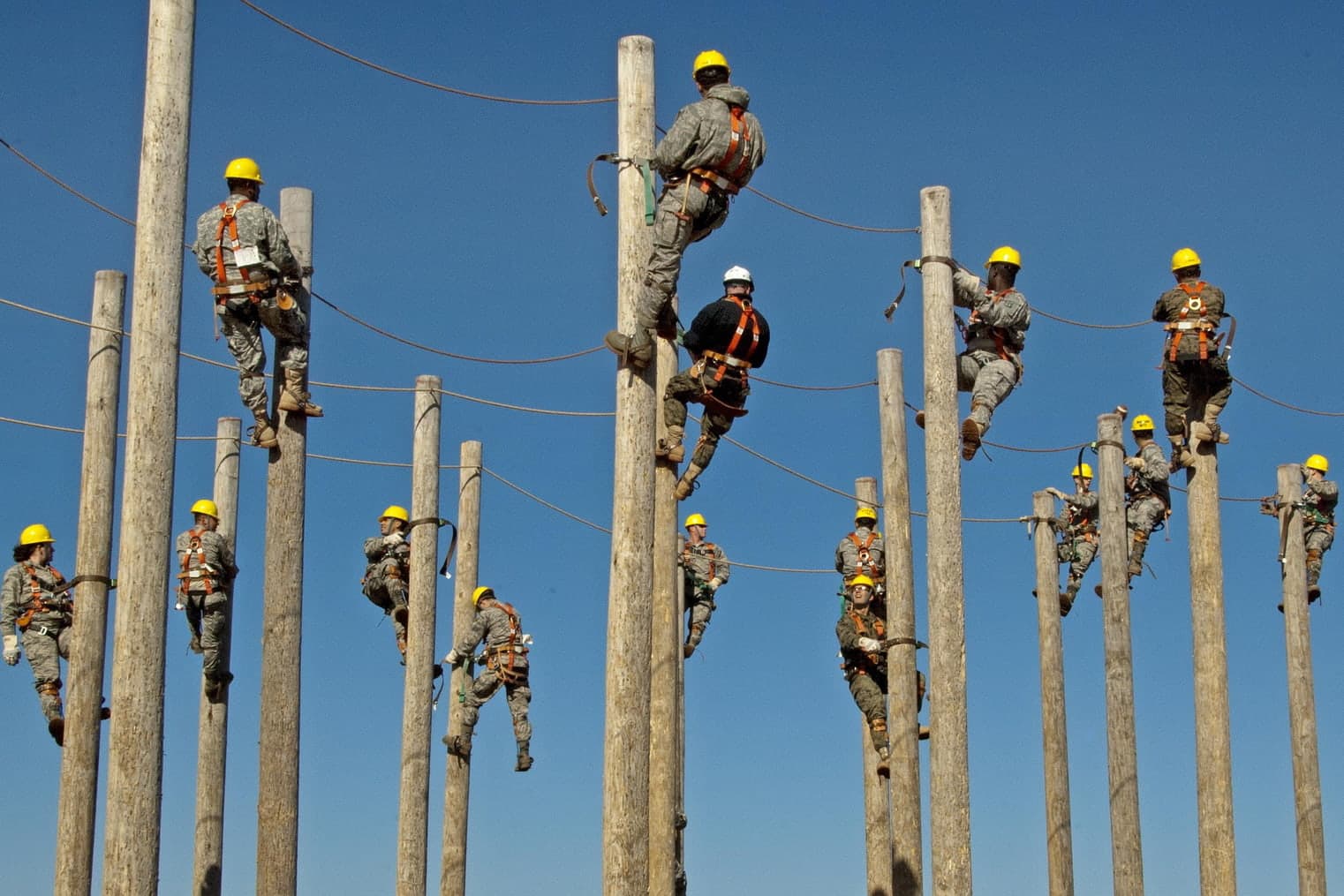Huấn luyện an toàn khi làm việc trên cao