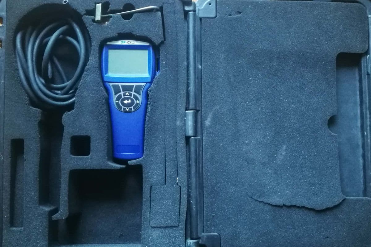 Thiết bị đo áp suất dư cầu thang thoát hiểm