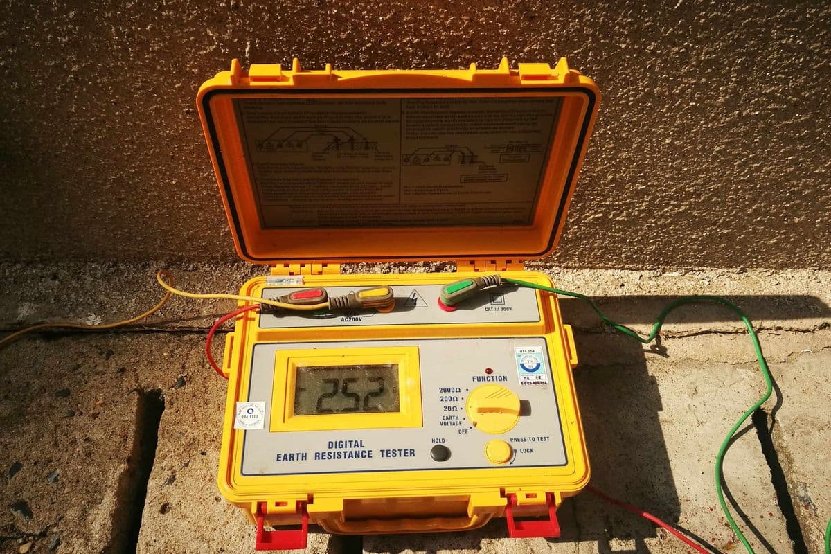 Kiểm định hệ thống chống sét - đo điện trở nối đất