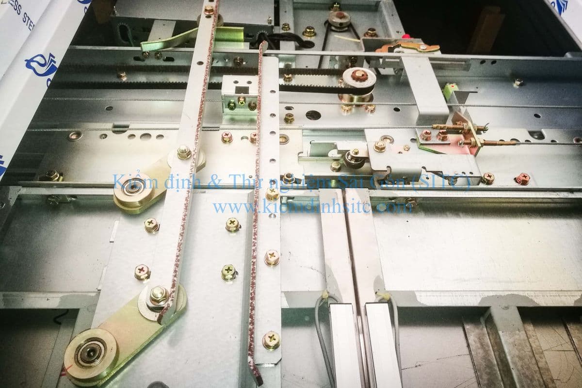 Kiểm tra kỹ thuật cửa tầng